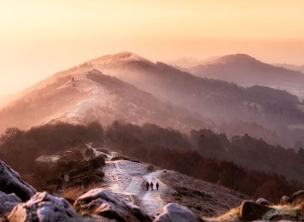 Malvern Spa Association card M Frosty view along the Malverns ridge