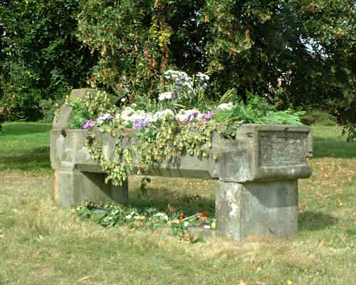 Barnards Green Trough - 2001