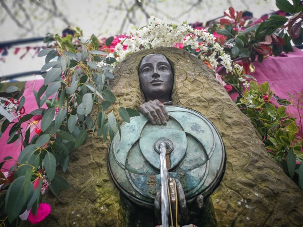 Malvinha spout in Great Malvern decorated for well dressing