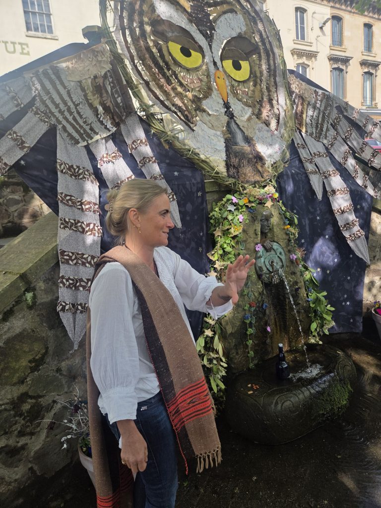 Charlotte Emily Rose performs a water ceremony at Malvhina